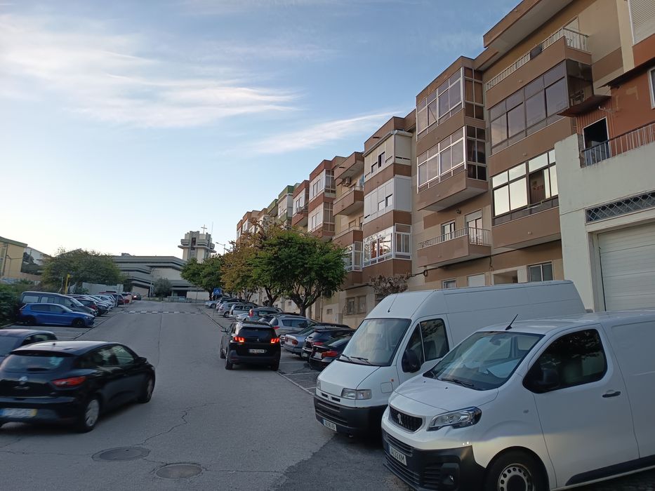 Alugo T2 no Forte da Casa