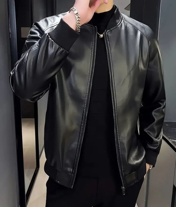Чоловіча шкіряна куртка бомпер