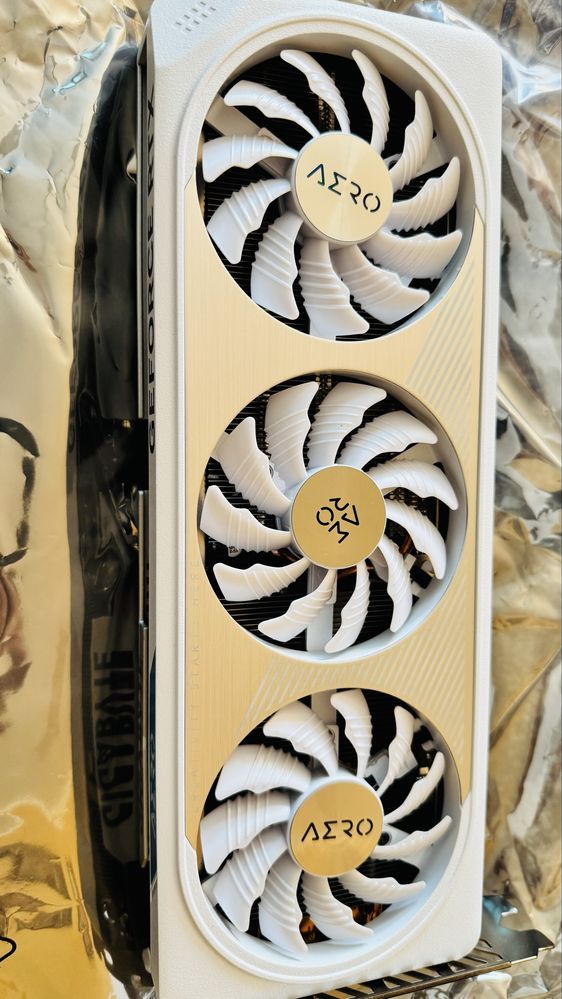 Gigabyte GeForce RTX 4060 AERO OC 8GB GDDR6 (GVN4060AEROOC8GD)