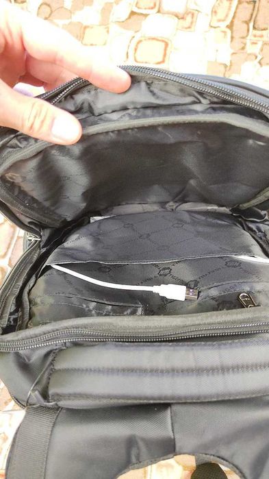 Новий рюкзак для ноутбука з USB Tigernu T-B3143