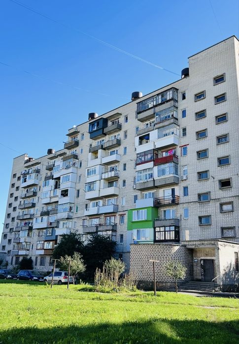 Продаж 1 кім по Стуса