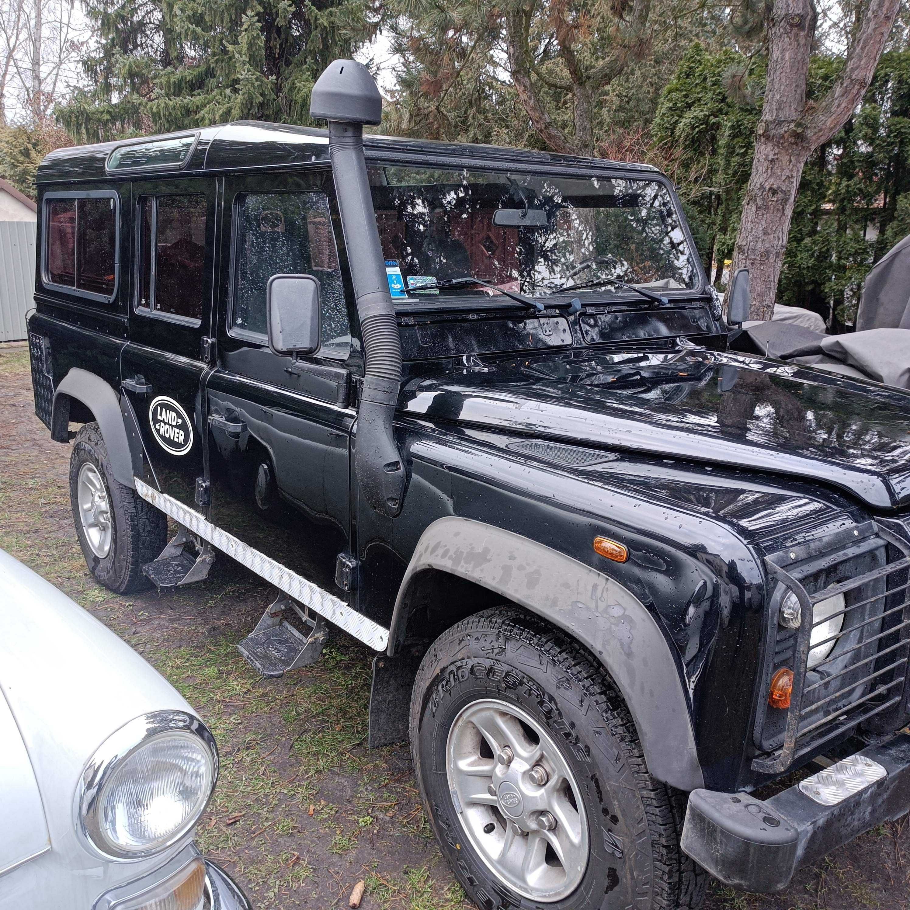 Land Rover Defender 9 osob