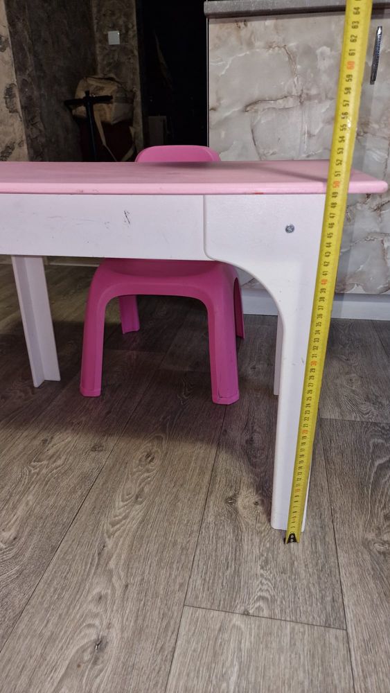 Дитячий столик та стілець!