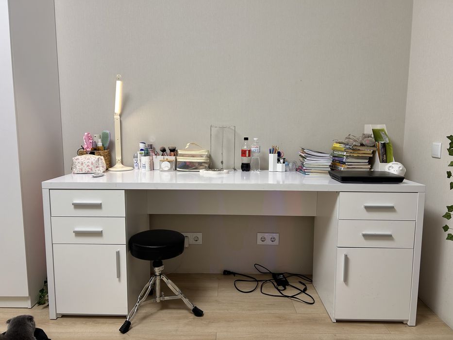 Стіл письмовий для двох діток