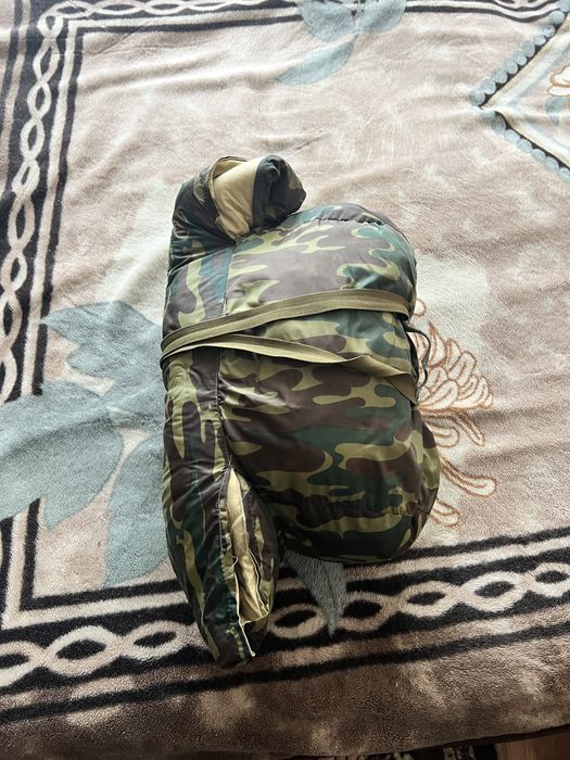 Спальний мішок, одіяло