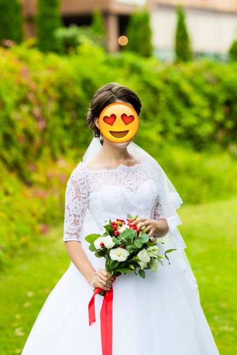 Свадебное платье очень красивое