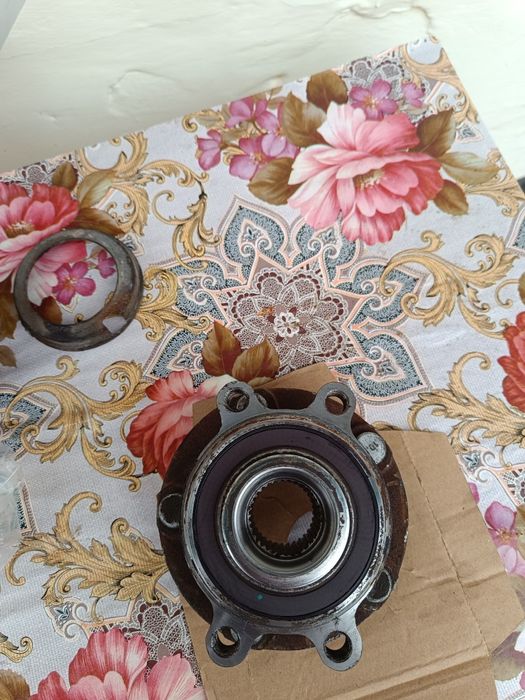 Ступиця передня nisan murano z51