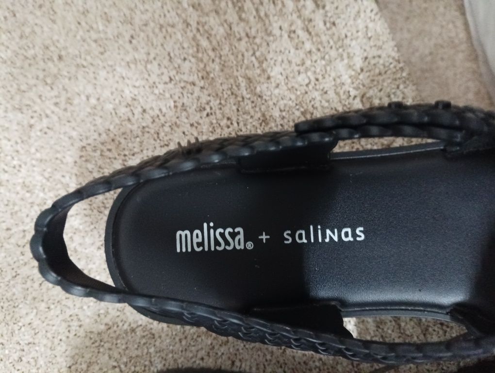 Sandałki Melissa 39