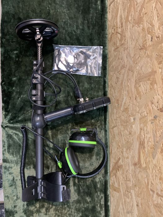 Підводний металошукач Мінелаб Еквінокс 800