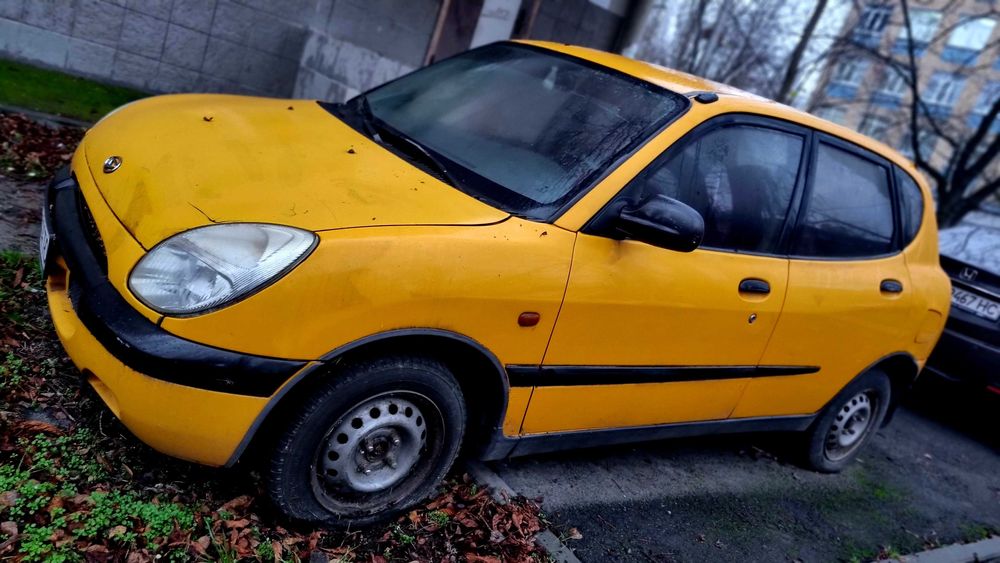Продам авто Daihatsu sirion