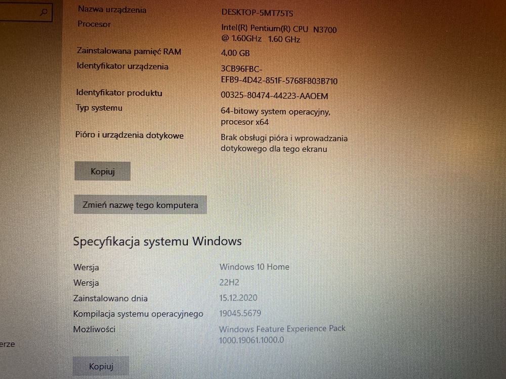 Laptop dell inspiron P24T biały laptop