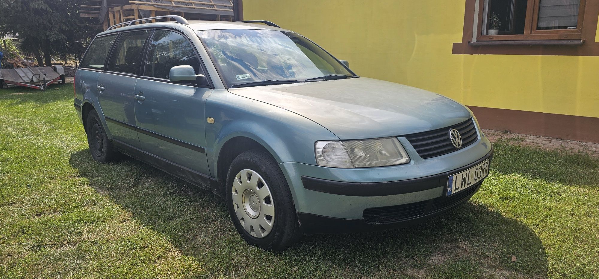 Volkswagen Passat 1.6i, 1999r. 257 tys km. Przebiegu.