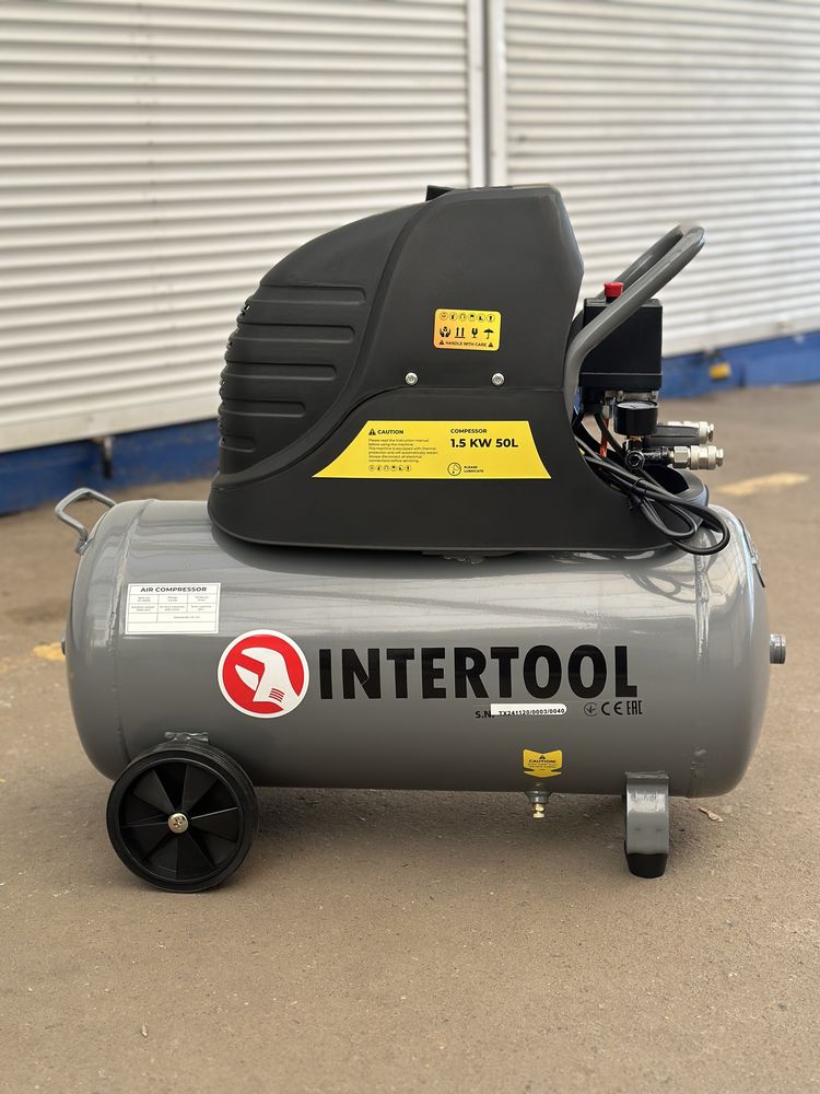 Компрессор 50л, 1.5кВт, 220В, 8атм, 206л/мин. PT-0003 Intertool