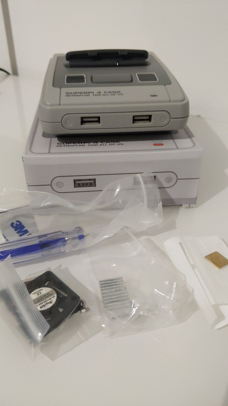 Caixa SuperPi 4 Retro Super Nintendo