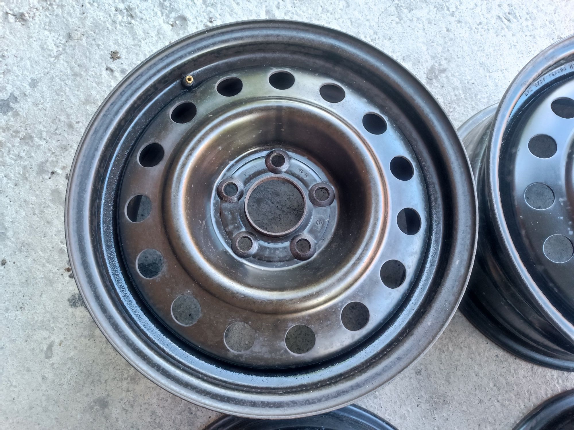 Металеві диски 5 114,3 R16 HYUNDAI