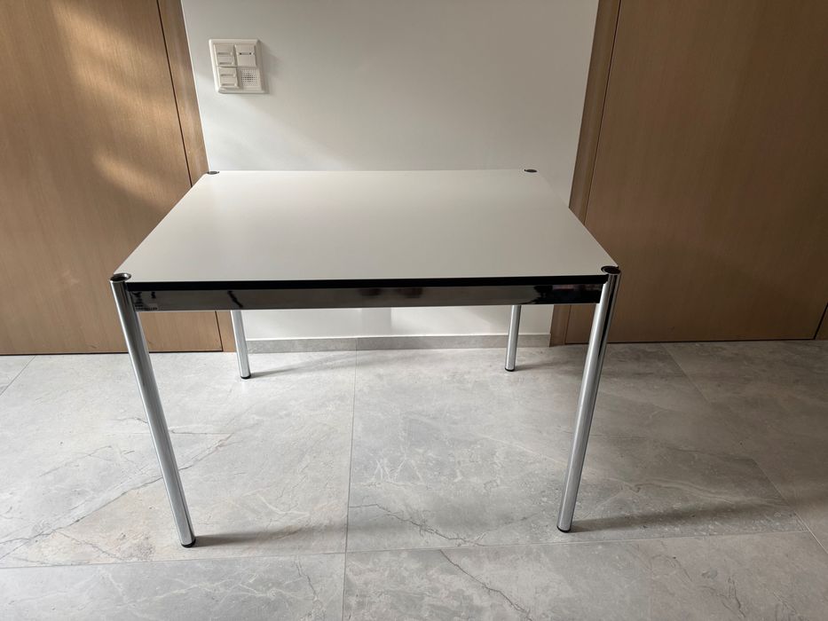 Usm Haller stół biały biurko 100x75 cm