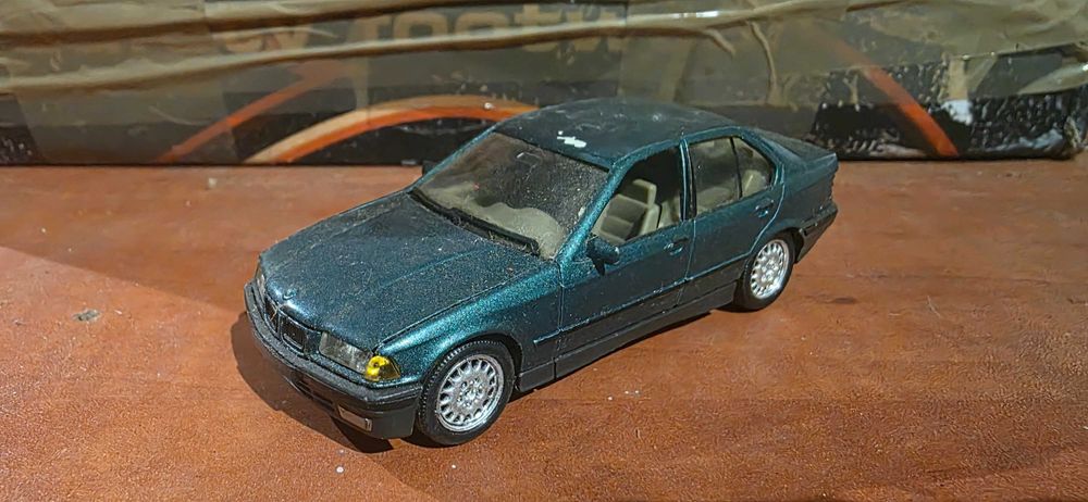 BMW 325i solido 1/43 likwidacja kolekcji