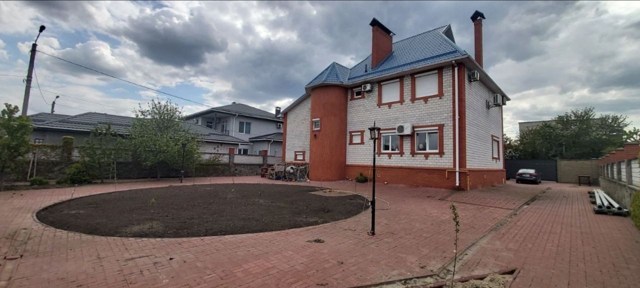 Терміновий продаж будинку 380м2