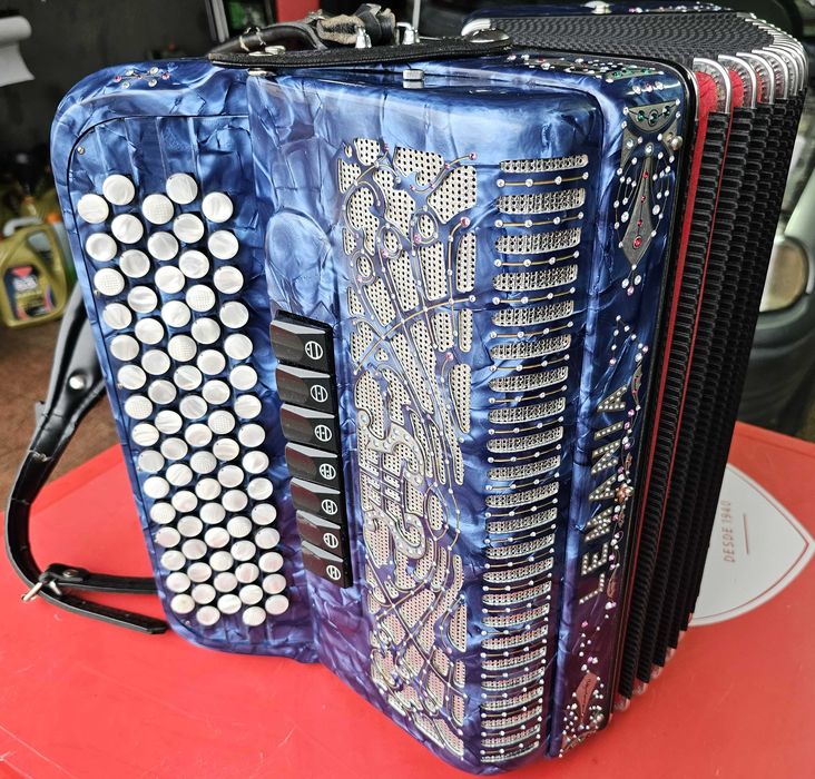 Acordeão Lemania azul como NOVO