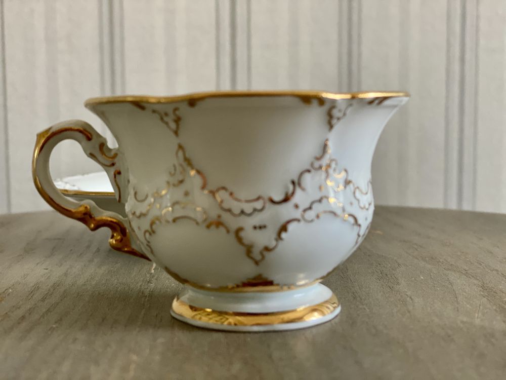 Miśnia Meissen porcelanowa filiżanka ze złoceniami wzór B-form