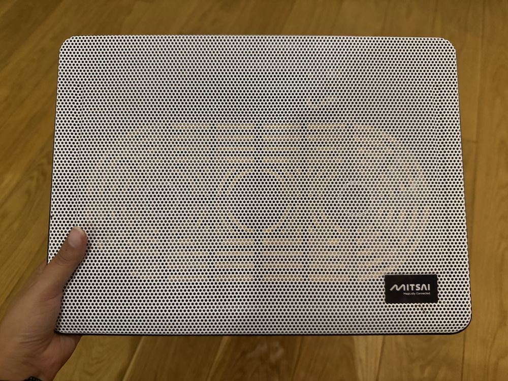 Suporte para portátil com ventoinha