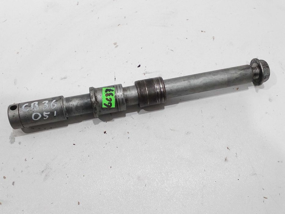 Honda cb 600 hornet pc36 ośka przedniego koła tulejki oś 05-06