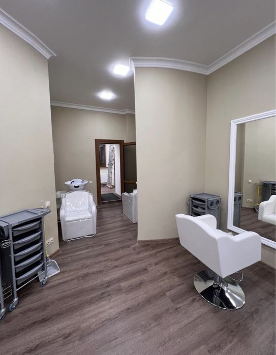 Продаж салона красоты жилой массив