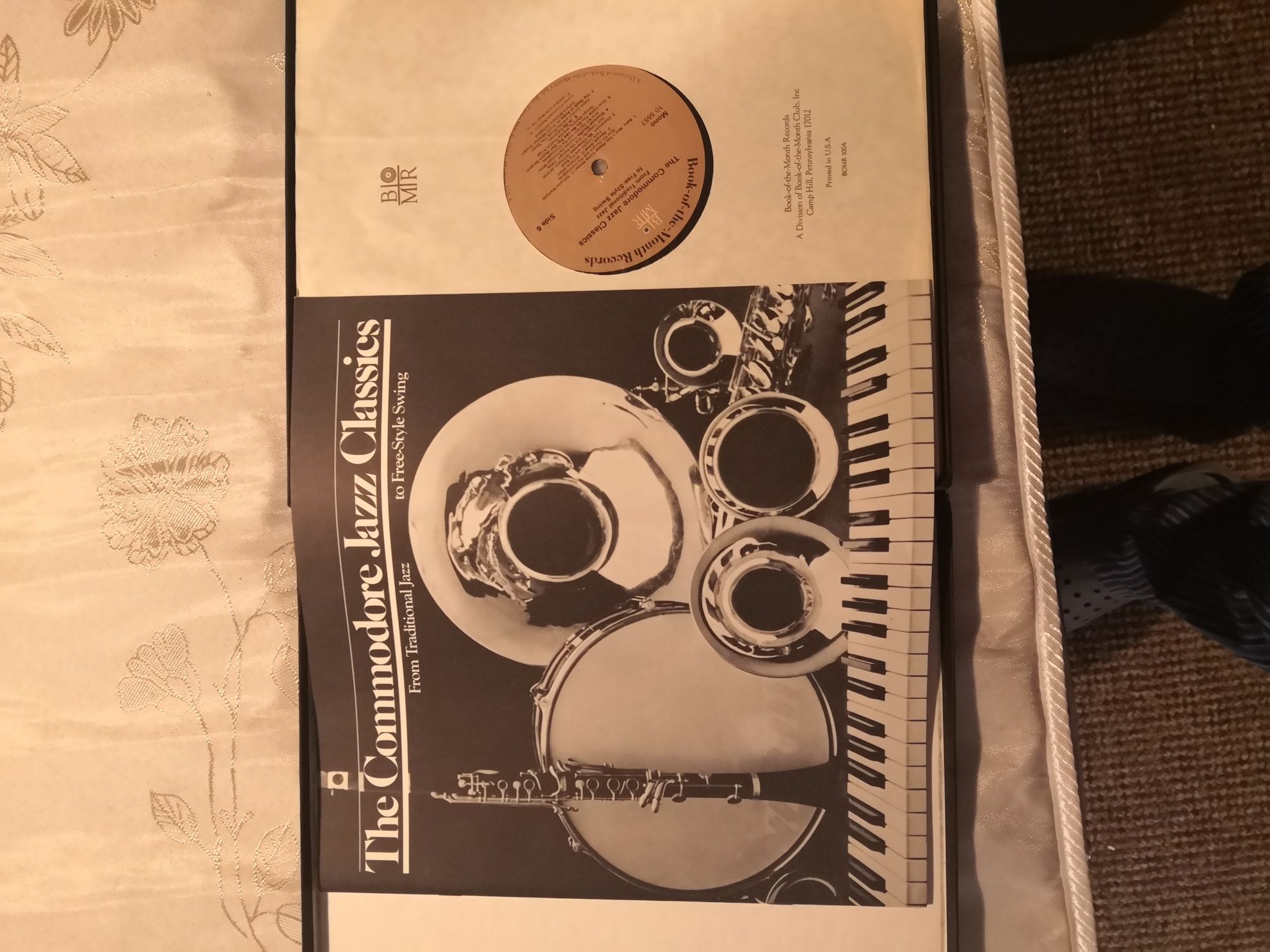 Продам LP Box The Commodore Jazz Classic на 3 пластинках