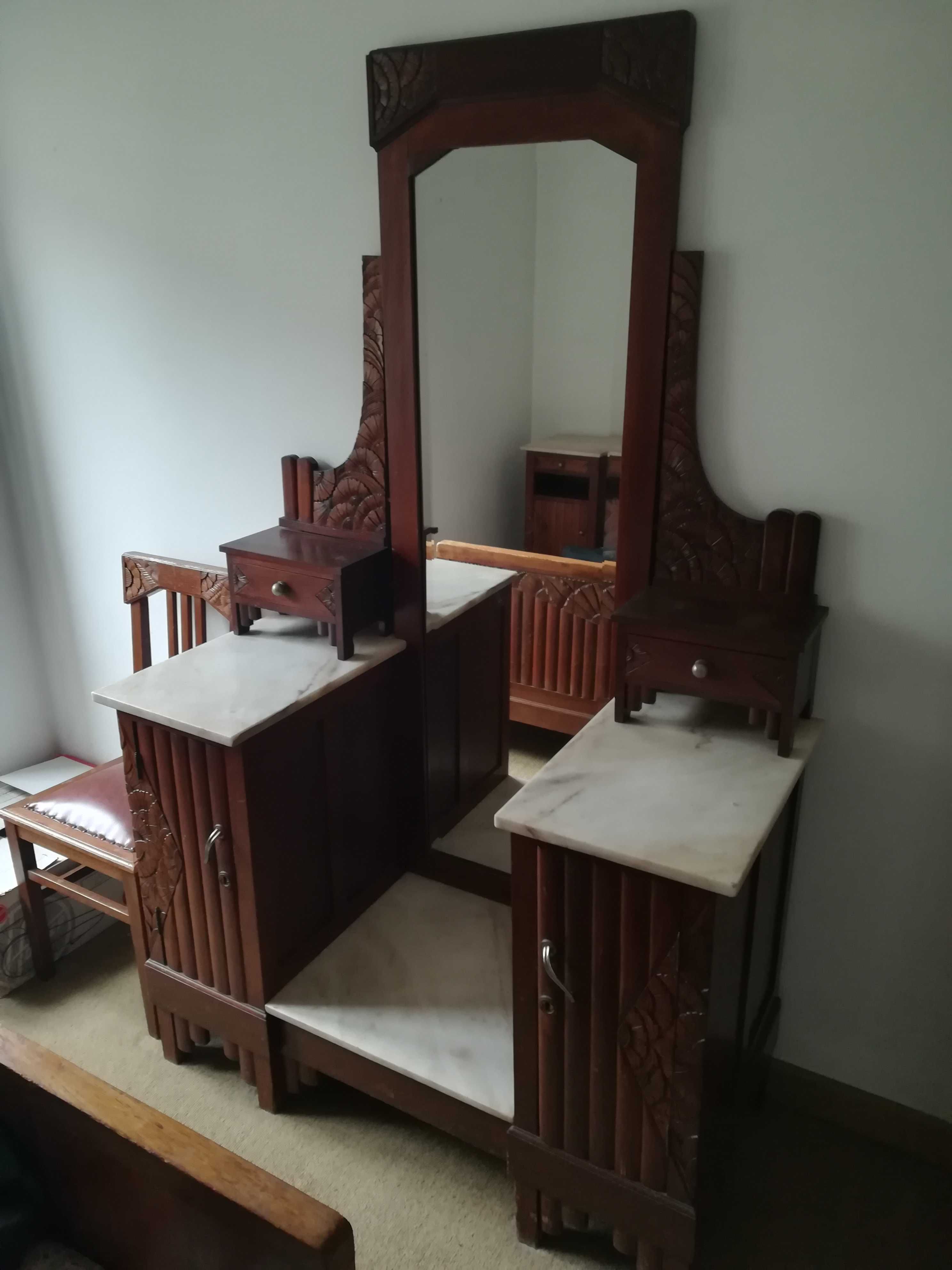 Mobília de quarto Arte Nova - PREÇO DE FINAL DE ANO