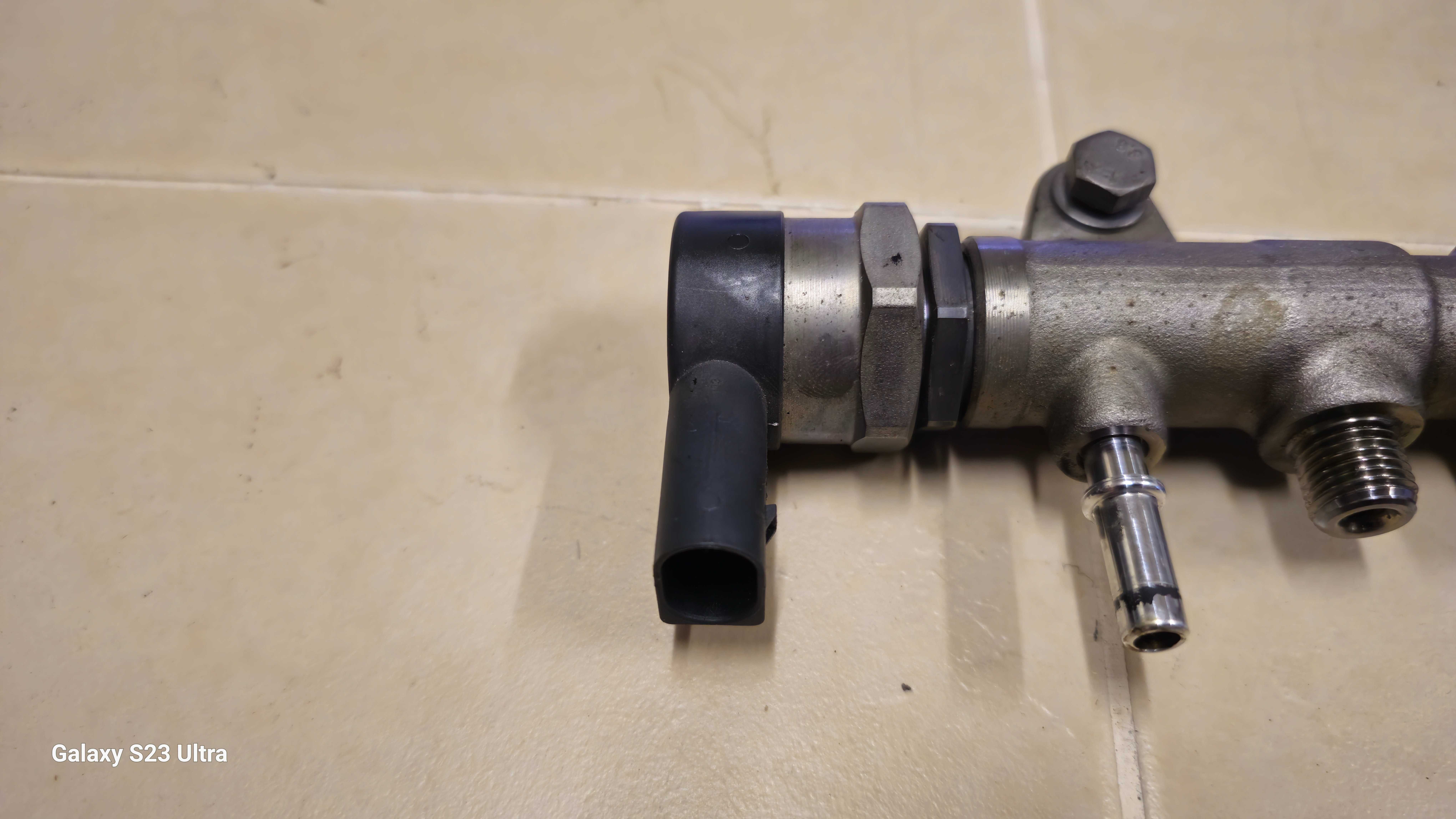 Regua de injeçao Original Bosch Bmw e Mini semi nova