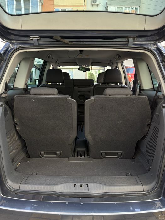 Продам Opel Zafira B