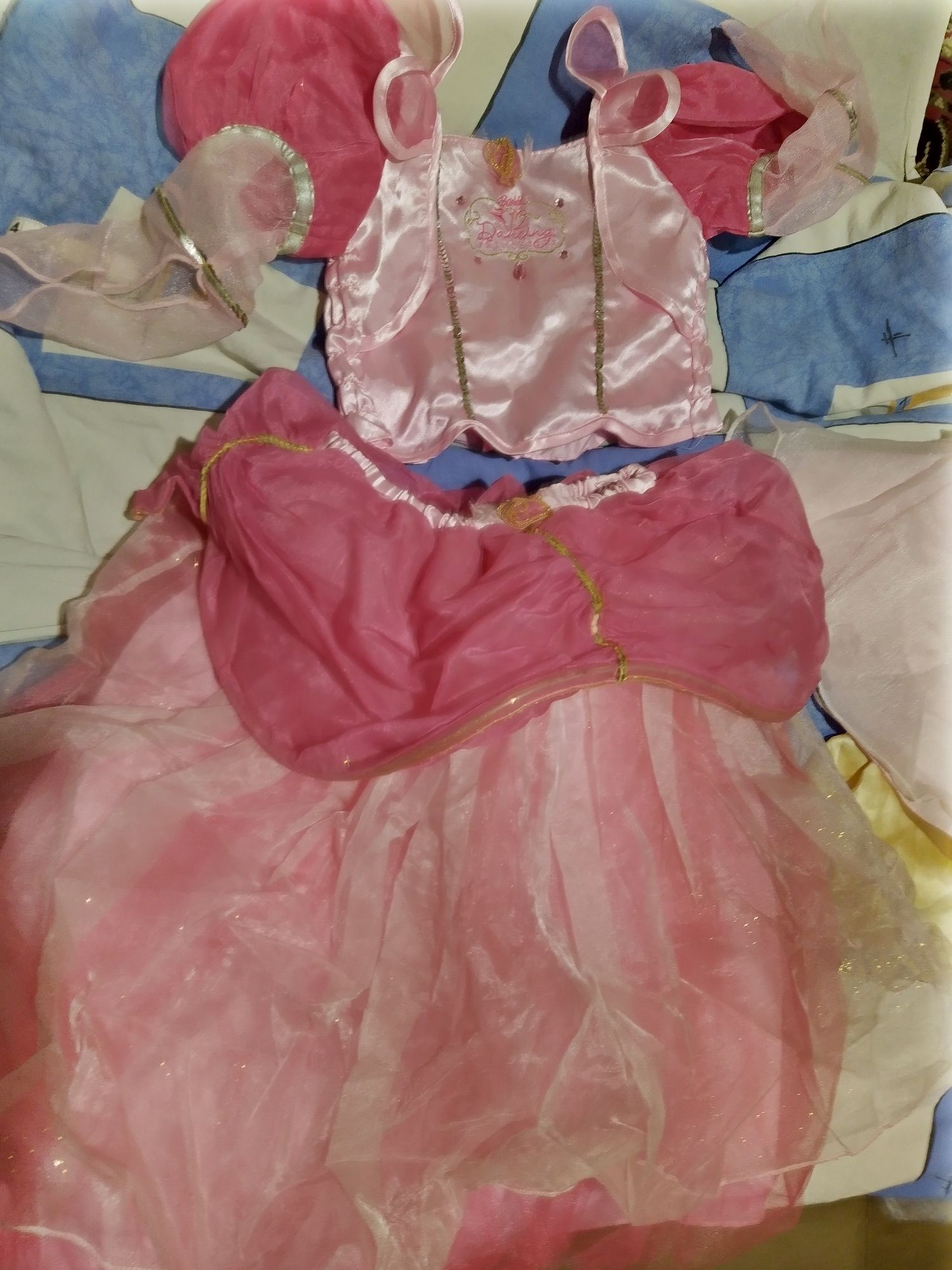 Платье нарядное девочке 5-6-7лет 116-128см