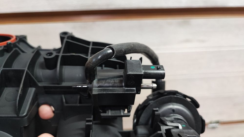 Впускной коллектор Фольксваген Тигуан