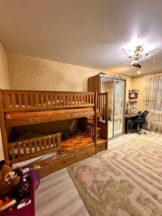 Євро 3к на Прорізній з видом на фонтан . Довгострокова оренда