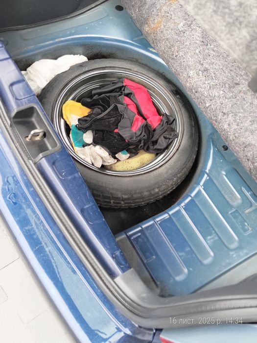 Toyota Yaris Тойота Яріс