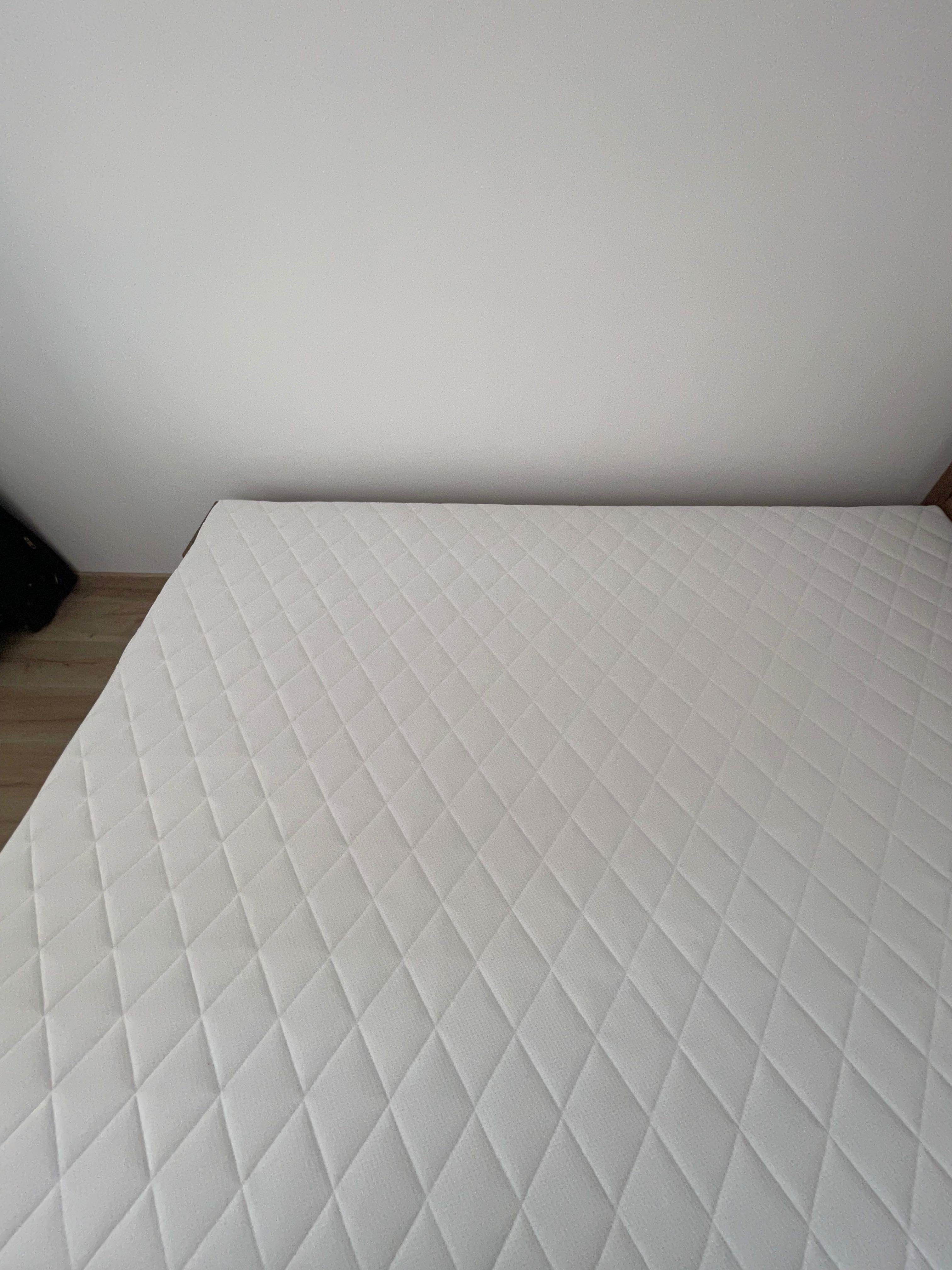 Łóżko dwuosobowe z materacem nowe