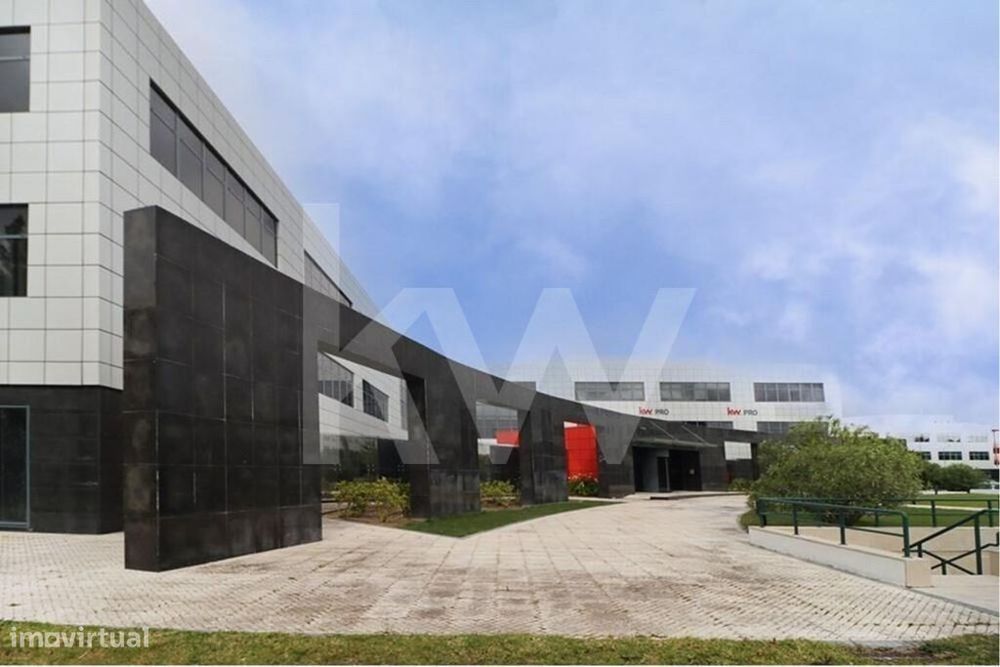 Escritório para arrendar no Beloura Office Park com 195m2