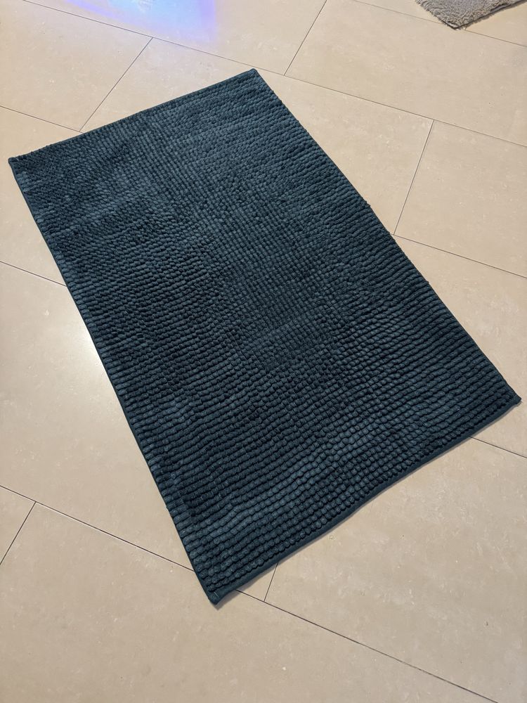 Dywanik łazienkowy 80 cm na 50 cm zielony