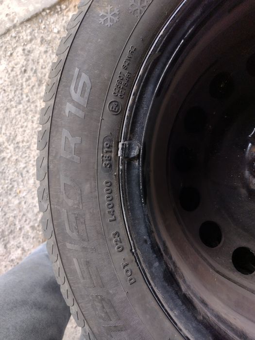 2x opona Vredestein Snowtracs 195/60R16