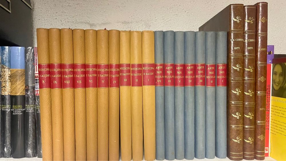 Livros e enciclopédias