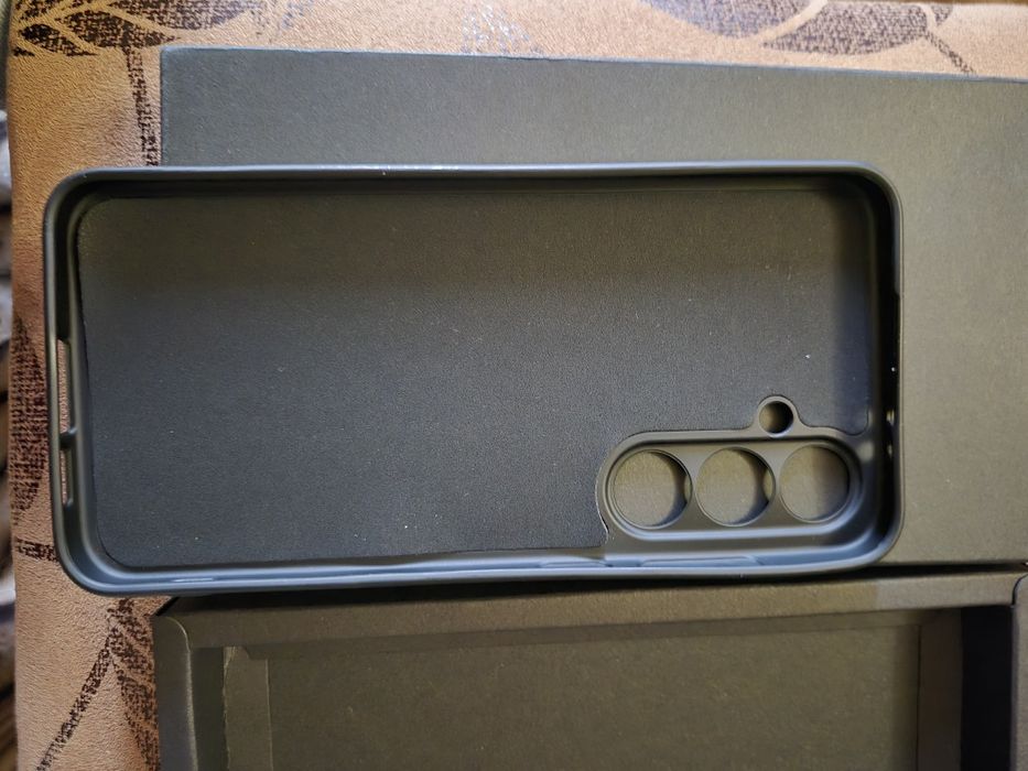 Чехол на Samsung S24FE