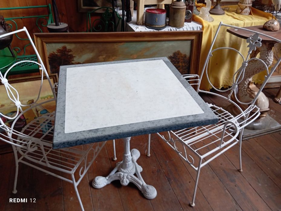 Cadeirões em ferro forjado