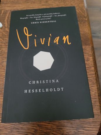 Vivian książka jak nowa