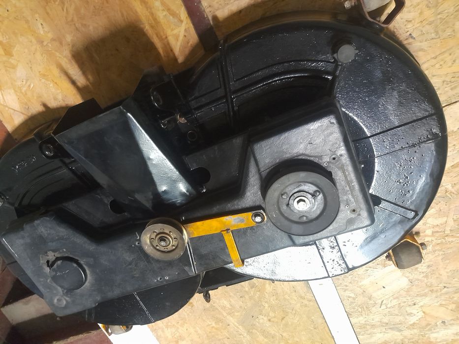 Sprzedam kosisko do traktorka kosiarki aluminium cub cadet