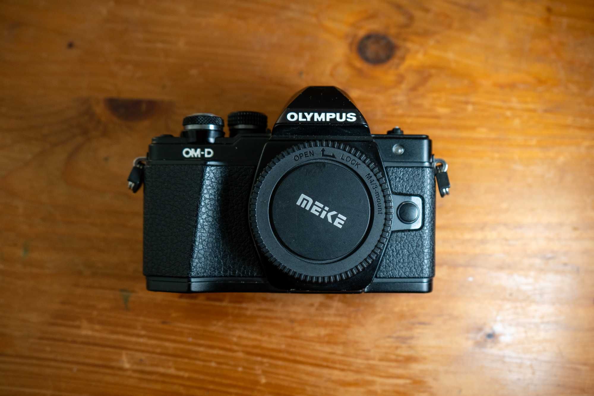 Olympus OM-D E-M10 Mark II + 3 Lentes