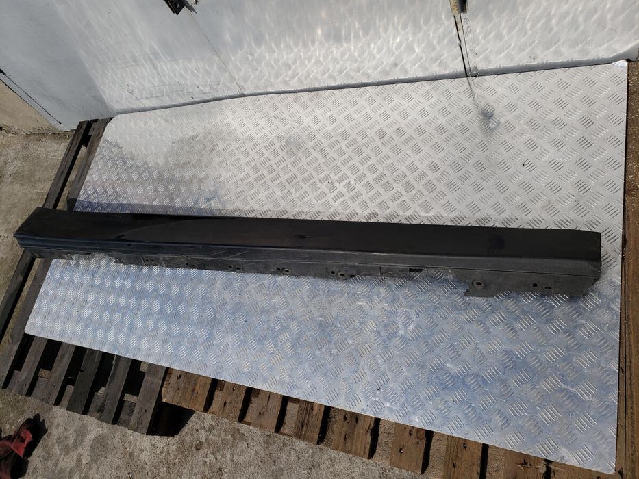 Накладка (молдинг) порога наружная правая BMW 3 F30 разборка