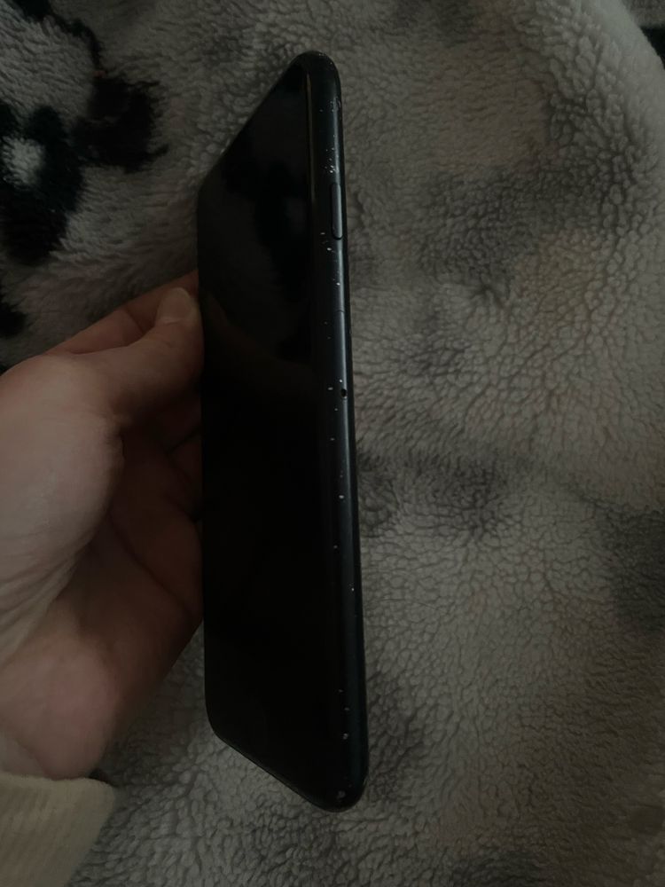 iPhone SE (2020)