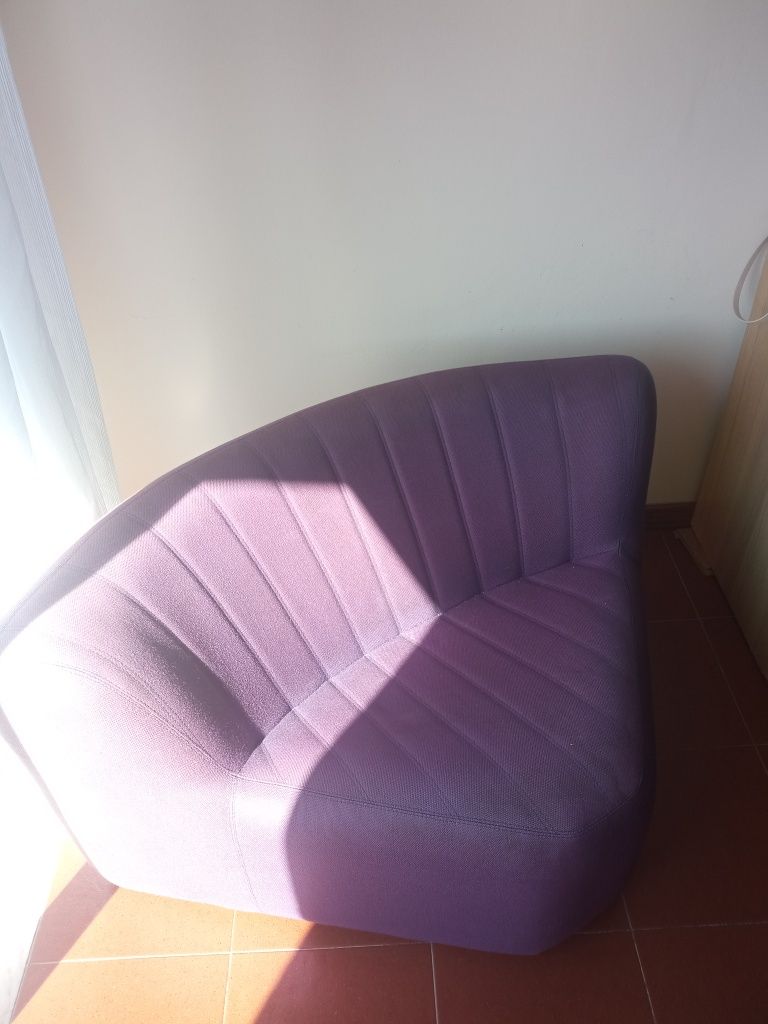 Sofá de canto roxo