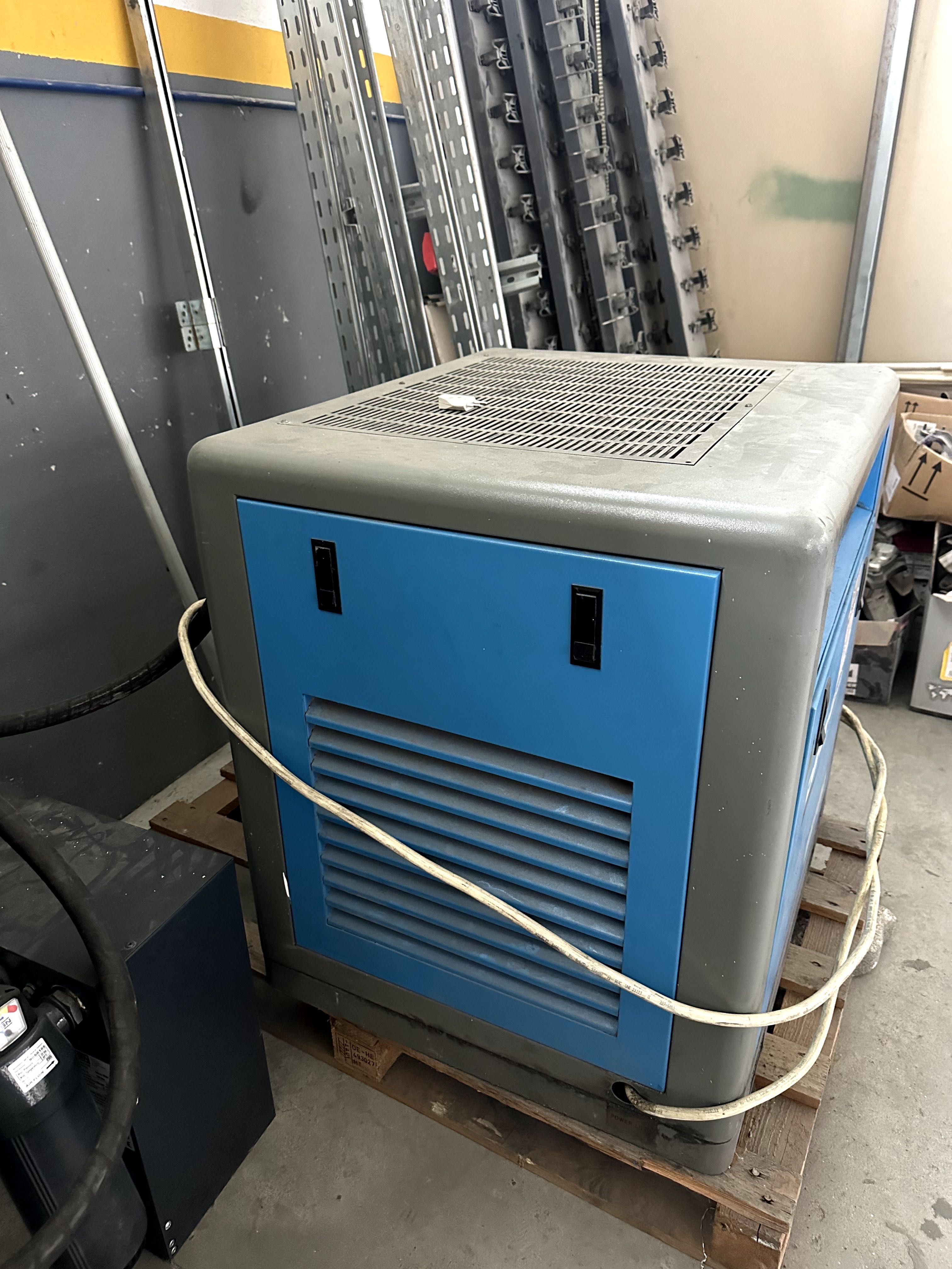 Compressor de parafuso 7.5cv (usado)