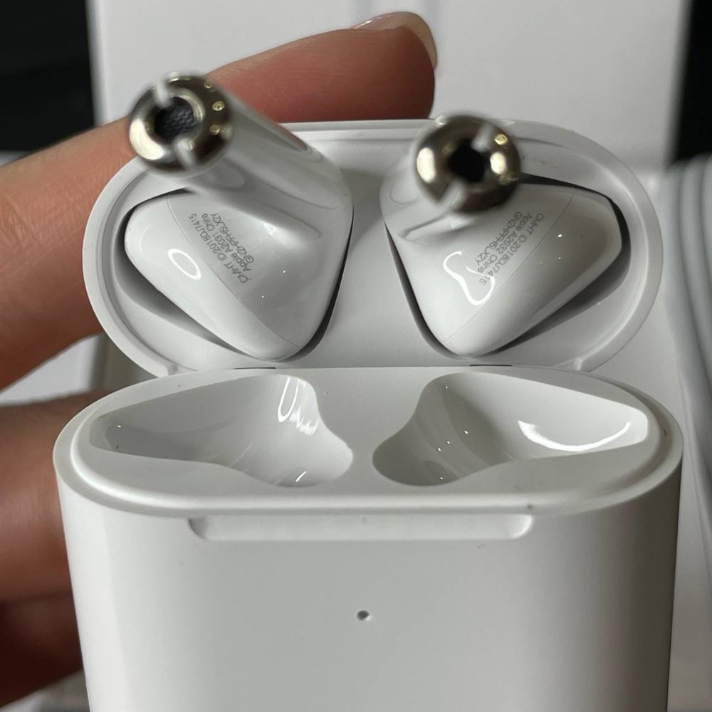 Чохол в подарунок! Навушники AirPods 2 Premium Версія 2023